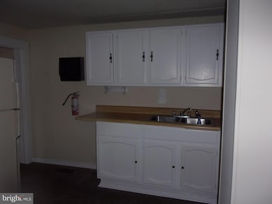 726 Hughlett St, Cambridge, MD 21613 - photo 7