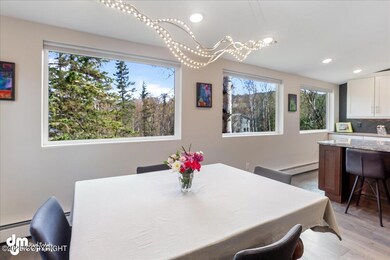 11-Dining Room BHL_IMG_0727