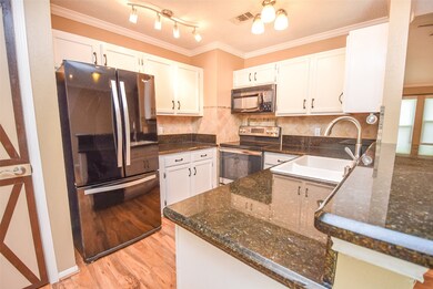 3108 Wood Fox Dr, Alvin, TX 77511 - photo 7