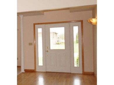 Entry/Foyer. Come in and Enjoy the Sprawling Ranch