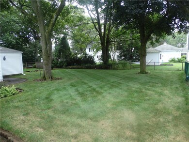 252 Hillard Ave, Warwick, RI 02886 - photo 7