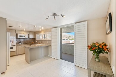 Kitchen/Dining Area