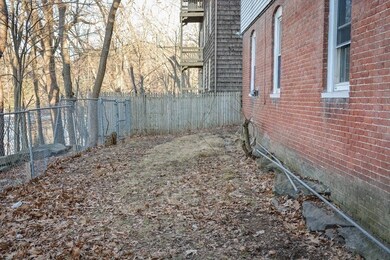 84 Arlington St, Fitchburg, MA 01420 - photo 5
