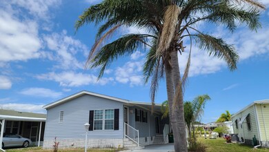 950 Wren Cir, Sebastian, FL 32976 - photo 2