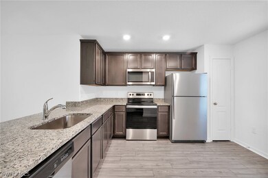 847 Lochman Dr, Fort Myers, FL 33913 - photo 4