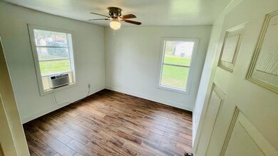 1745 Rivercrest St, Beaumont, TX 77703 - photo 5