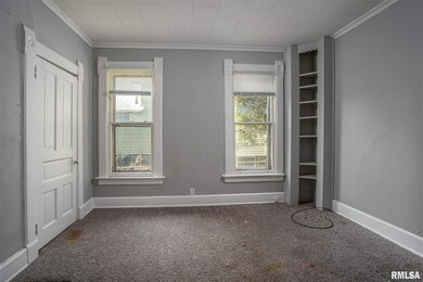 605 W 15th St, Davenport, IA 52803 - photo 7
