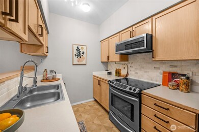 18930 Bothell Everett Hwy unit A203, Bothell, WA 98012 - photo 7