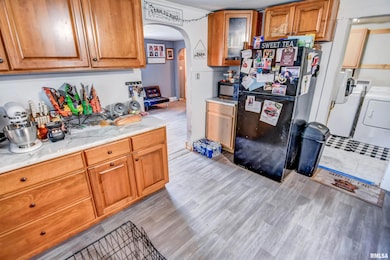 325 N Poplar St, Assumption, IL 62510 - photo 7