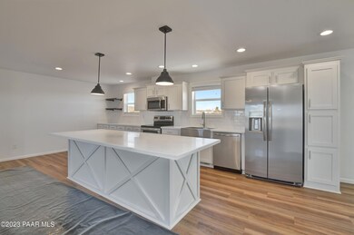 25325 N Mitchell Rd, Paulden, AZ 86334 - photo 5