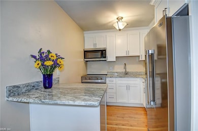 900 Colley Ave unit 10, Norfolk, VA 23507 - photo 5