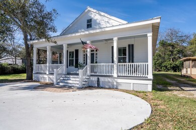 522 James St, Tomball, TX 77375 - photo 4