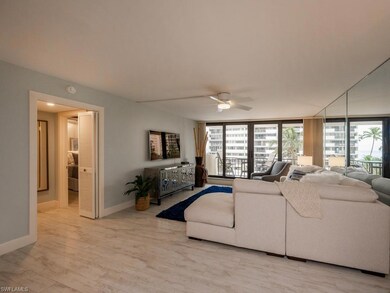 condo furnishings are light and bright to enhance your relaxation on the beach