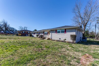 308 Stardust Dr, Shelbyville, TN 37160 - photo 3