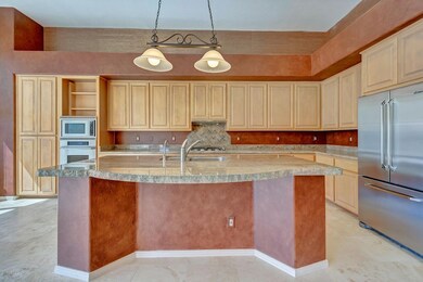 Kitchen-Large Sitting Island