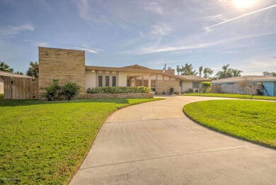 Circular Driveway]