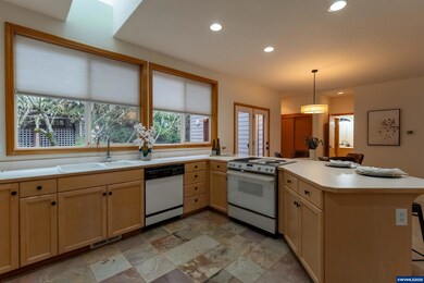 6613 SW West Hills Rd, Corvallis, OR 97333 - photo 7