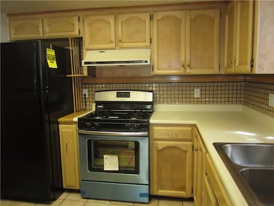 1737 Villa Santos Cir, El Paso, TX 79935 - photo 5