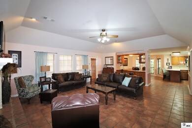 702 Fernhurst Dr, Bastrop, LA 71220 - photo 5