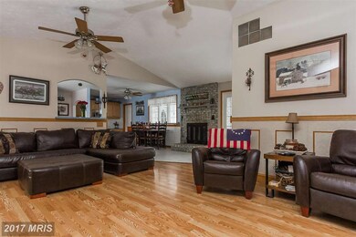 6010 Charnock Dr, Sykesville, MD 21784 - photo 3