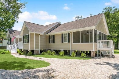 1045 Woodview Dr, Slidell, LA 70461 - photo 2