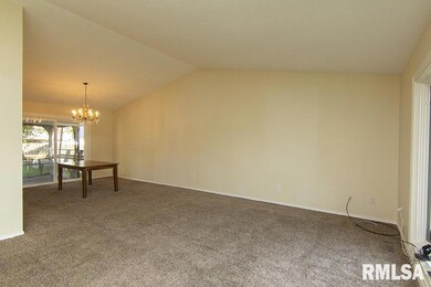 1508 W 47th St, Davenport, IA 52806 - photo 4