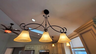 118 Foster St unit 3, Peabody, MA 01960 - photo 4