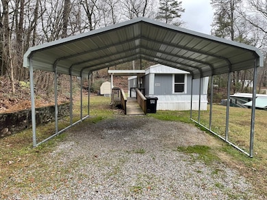 9049 Polan Ln, Soddy-Daisy, TN 37379 - photo 2