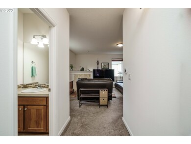 20593 SW Parker Ct, Beaverton, OR 97007 - photo 5