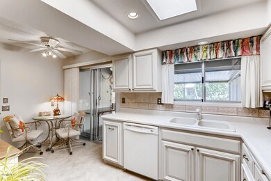 17619 N Calico Dr, Sun City, AZ 85373 - photo 4