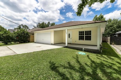 03 Front Porch