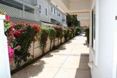 2207 Vanderbilt Ln unit C, Redondo Beach, CA 90278 - photo 3