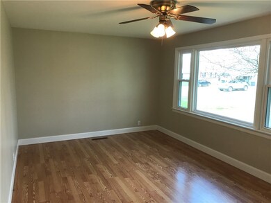 913 N 29th St, Mattoon, IL 61938 - photo 7