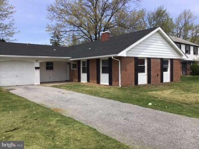 25 Petunia Ln, Willingboro, NJ 08046 - photo 2