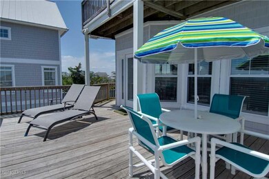 Large Ocean Side Deck