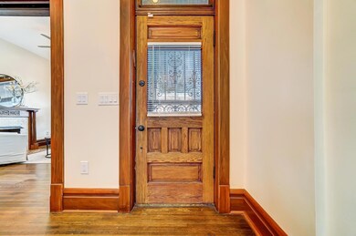 872 S Champion Ave, Columbus, OH 43206 - photo 7