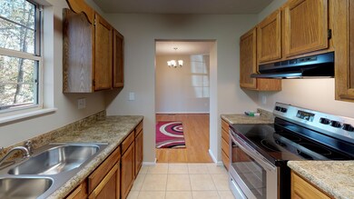 302-Pheasant-Lane-Kitchen