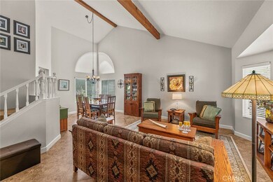 22572 Tulip Ct, Santa Clarita, CA 91390 - photo 4