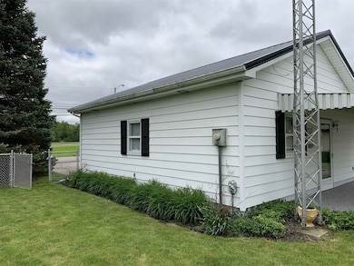 3318 E 16th St, Muncie, IN 47302 - photo 2