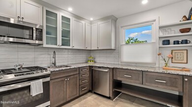 1 Morgan Manor unit 7, Lenox, MA 01240 - photo 3