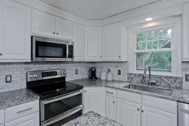 20 Maynard St, East Longmeadow, MA 01028 - photo 4