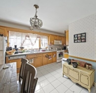 26 N Crescent Circuit, Brighton, MA 02135 - photo 5