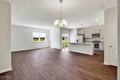 9614LargeOakCourt-07