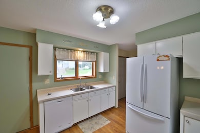 2230 Spruce Dr, Brainerd, MN 56401 - photo 4