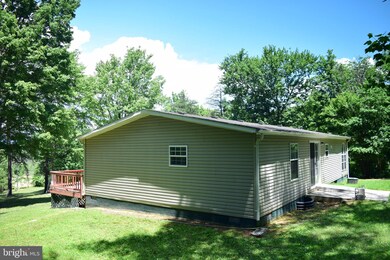 14471 Winchester Grade Rd, Berkeley Springs, WV 25411 - photo 3