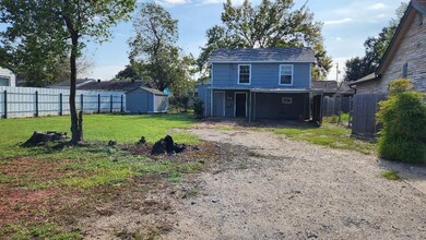 116 King St, Houston, TX 77022 - photo 7