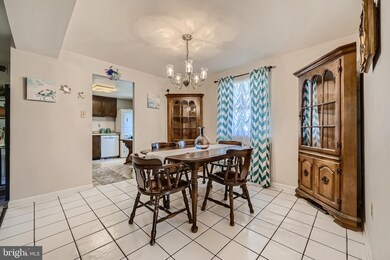 2413 Lodge Farm Rd, Sparrows Point, MD 21219 - photo 4