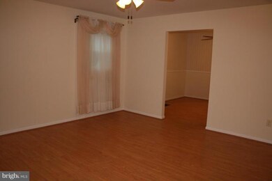 21429 S Essex Dr, Lexington Park, MD 20653 - photo 3