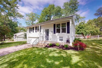 9918 Countryside Rd, Lenexa, KS 66215 - photo 7