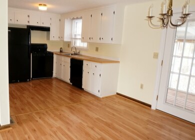 105 Conant Rd, Nashua, NH 03062 - photo 7